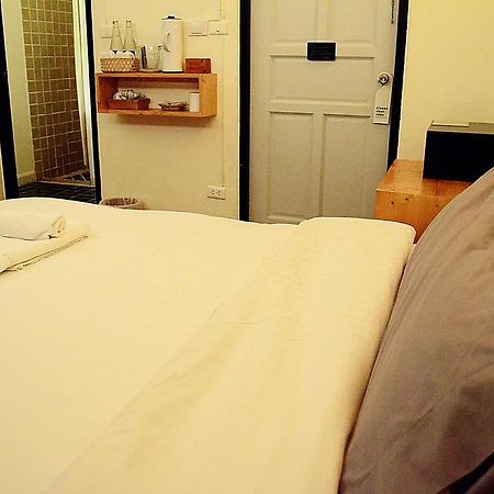 Early Bird Bed & Breakfast (Adults Only) Chiang Mai Eksteriør billede